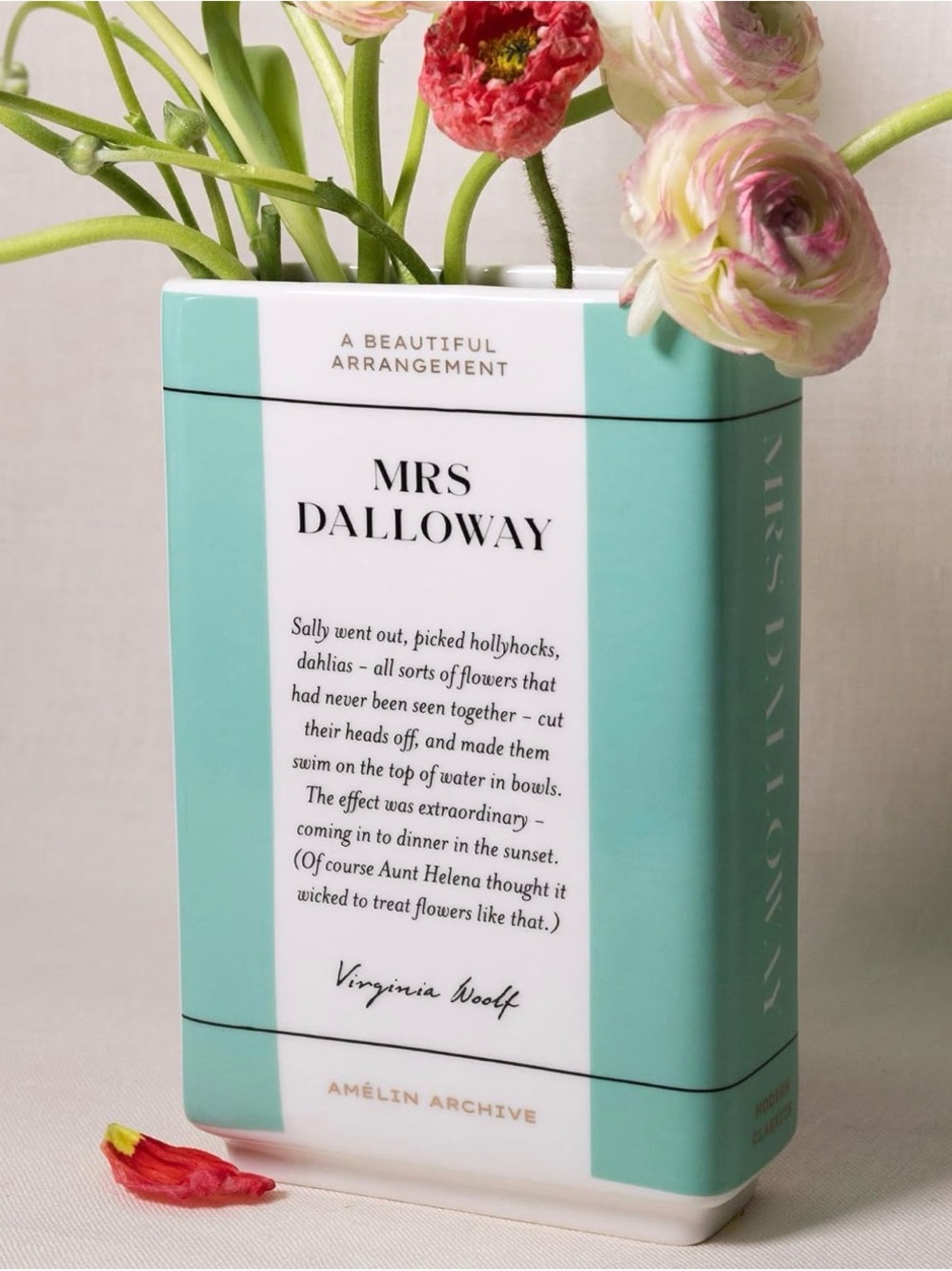 NIB ceramic vase - Mrs Dalloway book